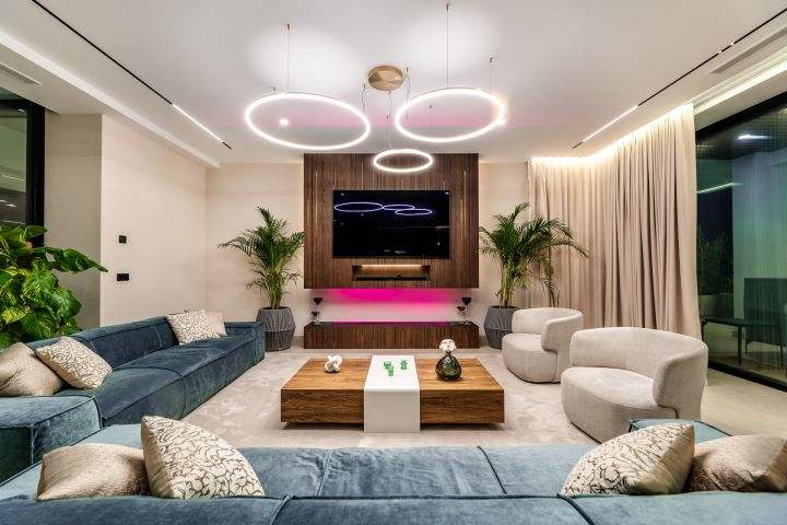 Villa con 6 dormitorios y 7 baños - Casa Moderna Única en El Madroñal