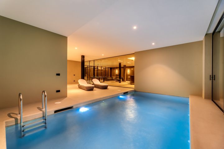 Villa con 6 dormitorios y 7 baños - Casa Moderna Única en El Madroñal