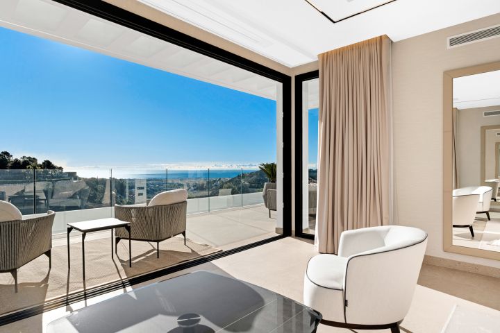 Villa con 6 dormitorios y 7 baños - Casa Moderna Única en El Madroñal