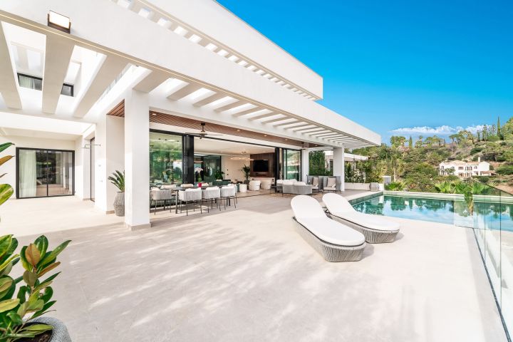 Villa con 6 dormitorios y 7 baños - Casa Moderna Única en El Madroñal