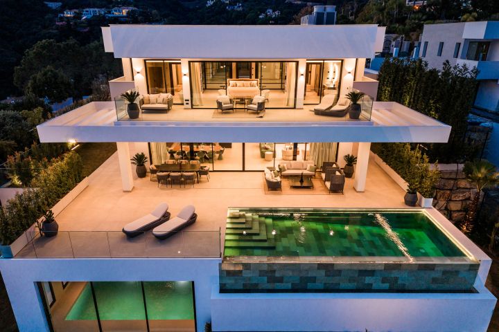 Villa con 6 dormitorios y 7 baños - Casa Moderna Única en El Madroñal