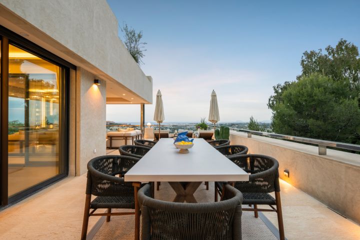 Feroz - A Penthouse in the sky in Nueva Andalucia