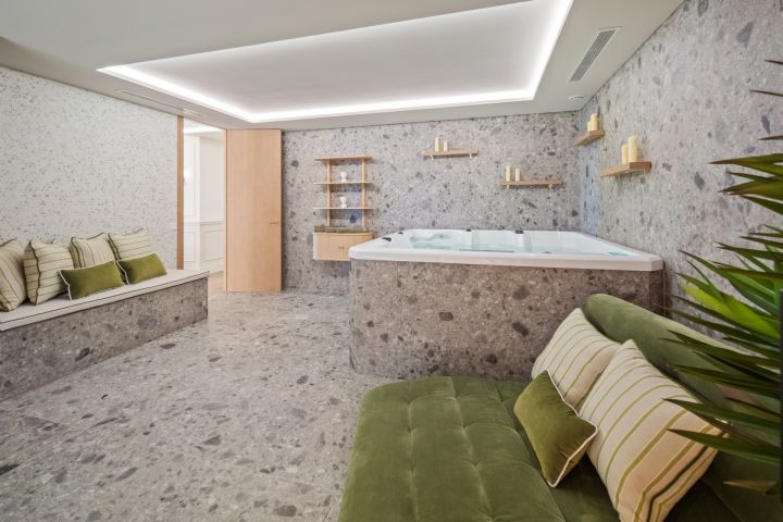 Feroz - A Penthouse in the sky in Nueva Andalucia