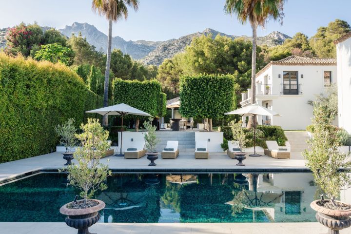 Villa Vivaldi - Modern Elegant Villa with Andalusian Charm in Sierra Blanca