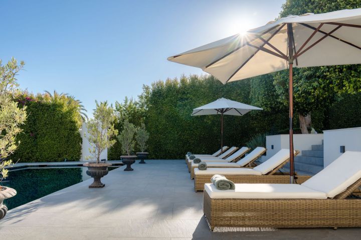 Villa Vivaldi - Modern Elegant Villa with Andalusian Charm in Sierra Blanca