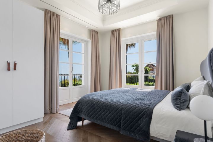 Villa Vivaldi - Modern Elegant Villa with Andalusian Charm in Sierra Blanca
