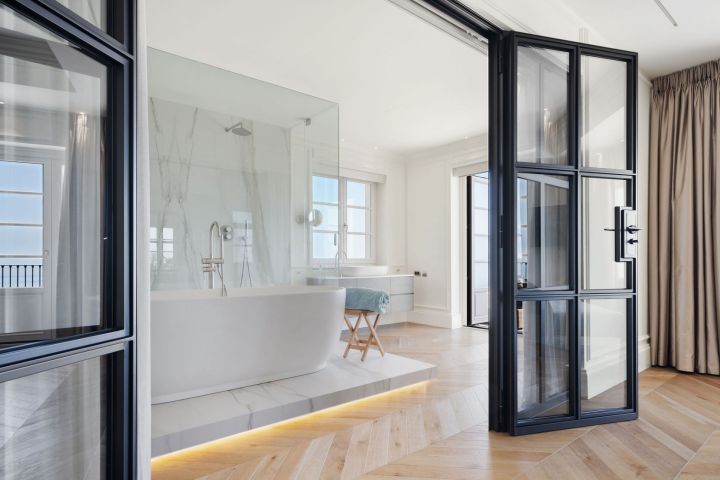 Villa Vivaldi - Modern Elegant Villa with Andalusian Charm in Sierra Blanca
