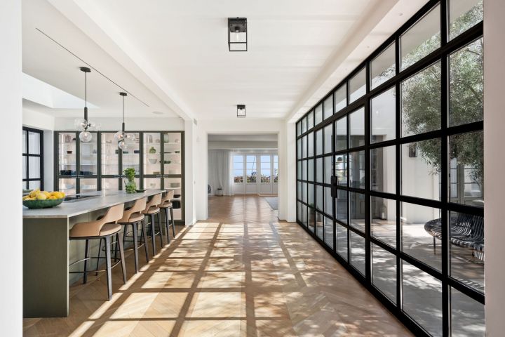 Villa Vivaldi - Modern Elegant Villa with Andalusian Charm in Sierra Blanca