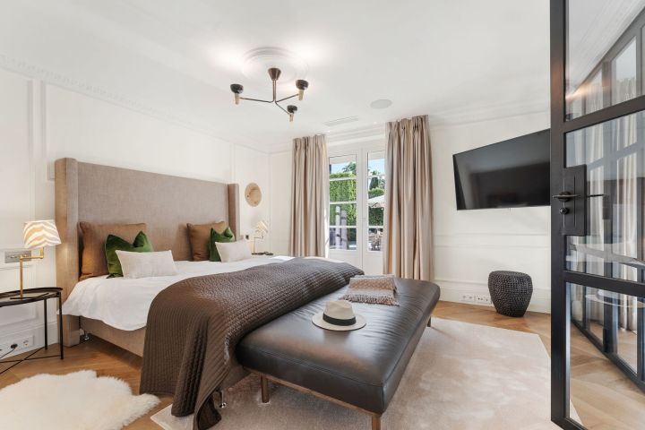 Villa Vivaldi - Modern Elegant Villa with Andalusian Charm in Sierra Blanca