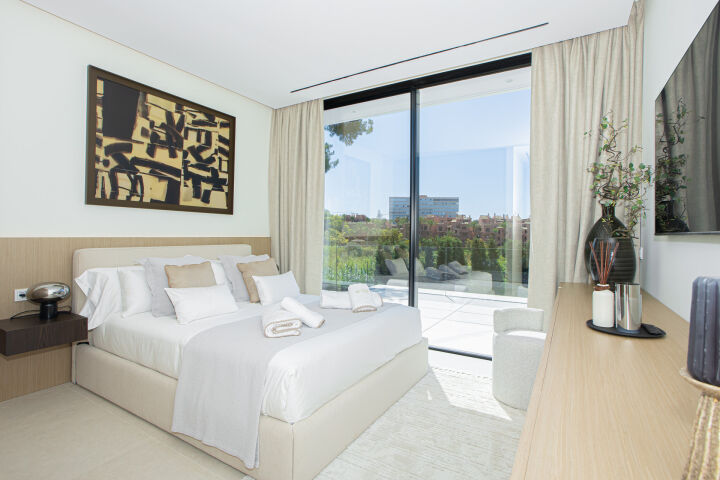 Los Monteros 10 - Beachside Residence in Marbella East