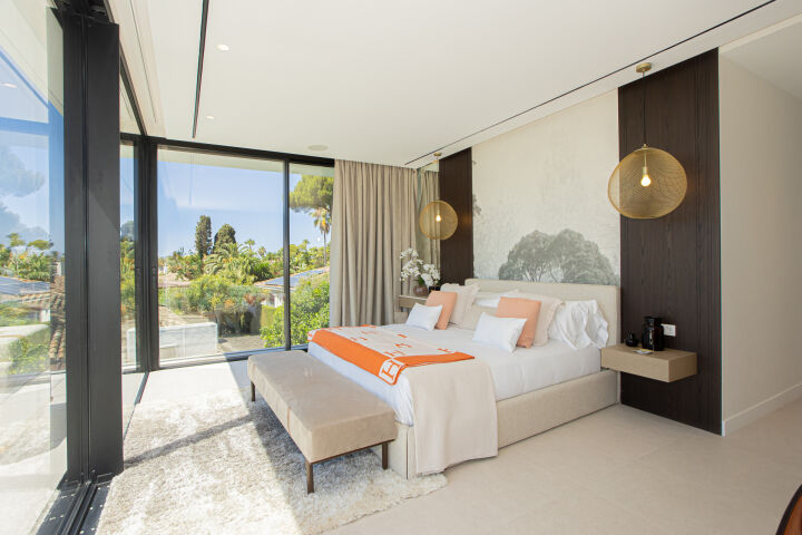 Los Monteros 10 - Beachside Residence in Marbella East
