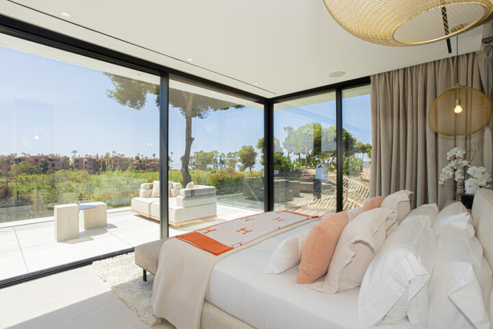 Los Monteros 10 - Beachside Residence in Marbella East