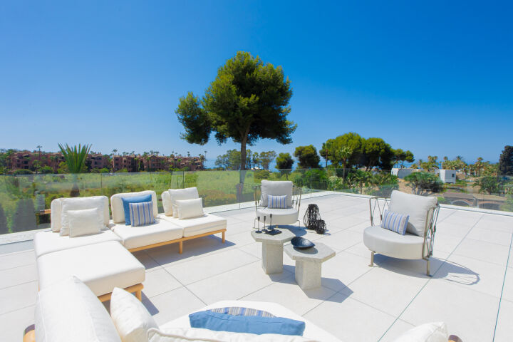 Los Monteros 10 - Beachside Residence in Marbella East