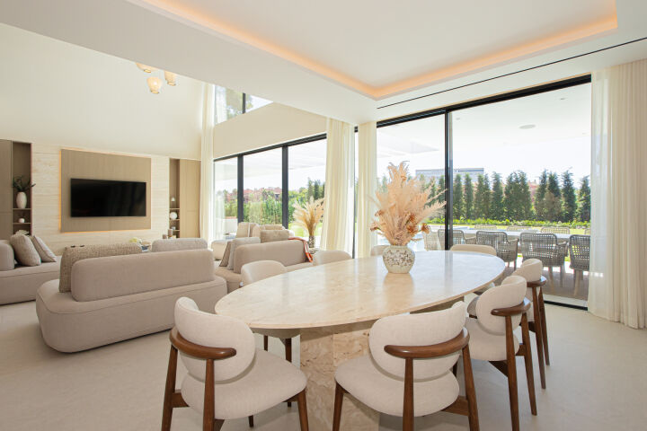 Los Monteros 10 - Beachside Residence in Marbella East