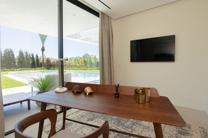 Los Monteros 10 - Beachside Residence in Marbella East
