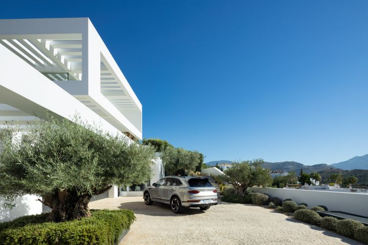 Villa Mika - Luxury Property with Sea Views
