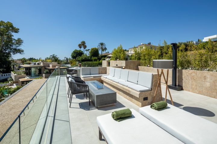Villa Selene - Un Oasis Armonioso de Lujo y Sostenibilidad