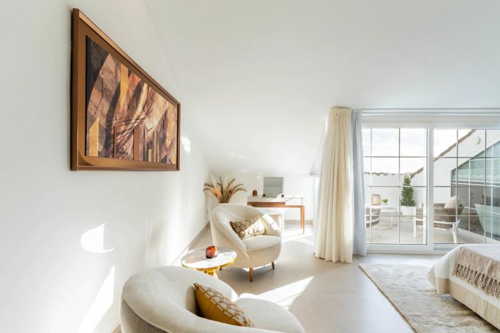 Duplex Penthouse avec 5 chambres et 4 salles de bain - Spacieuse maison haut de gamme au charme andalou