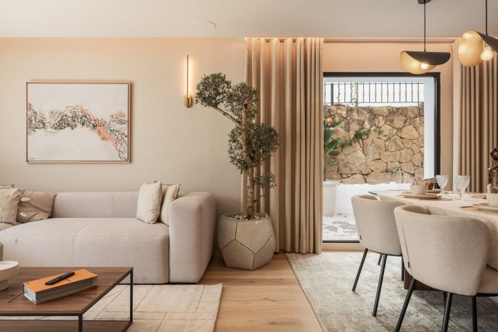 Maison Vanguard - Elegant Contemporary Property with Stunning Sea Views