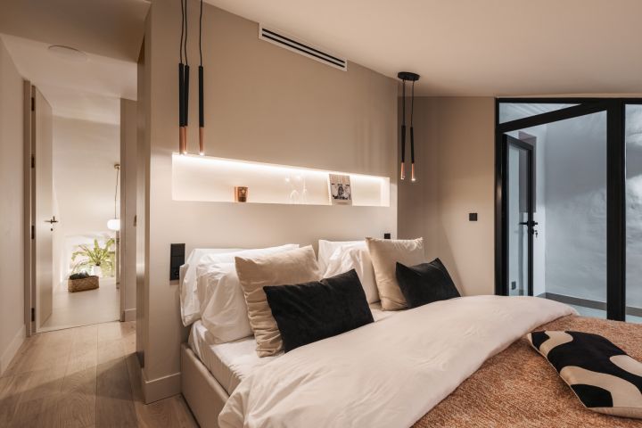 Maison Vanguard - Elegant Contemporary Property with Stunning Sea Views