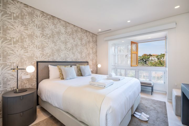 Drago 3.2 - Bespoke High-End Home with Panoramic Views
