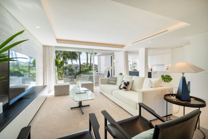 Drago 3.2 - Bespoke High-End Home with Panoramic Views