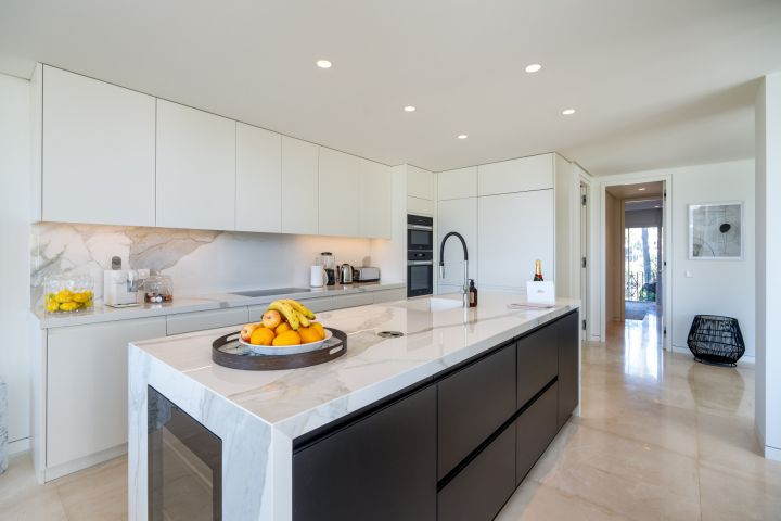 Drago 3.2 - Bespoke High-End Home with Panoramic Views