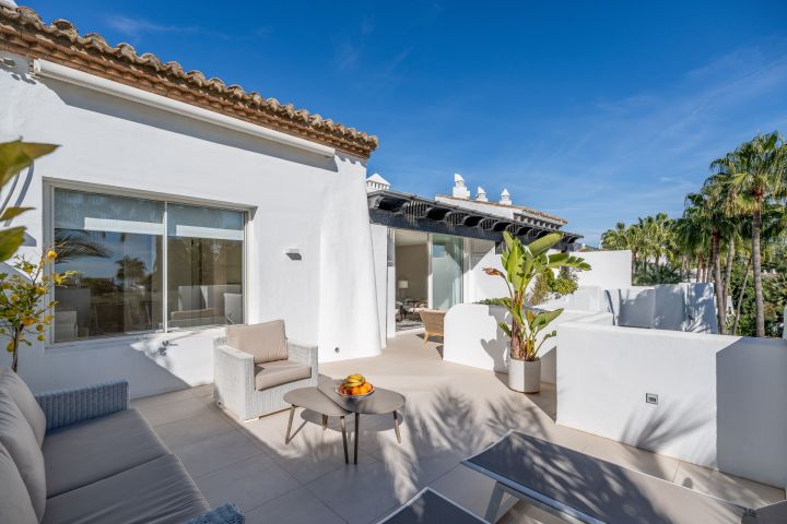 Drago 3.2 - Bespoke High-End Home with Panoramic Views