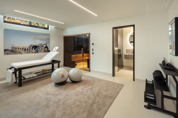 Villa Sirius - Elegante villa con vistas al golf en Las Brisas