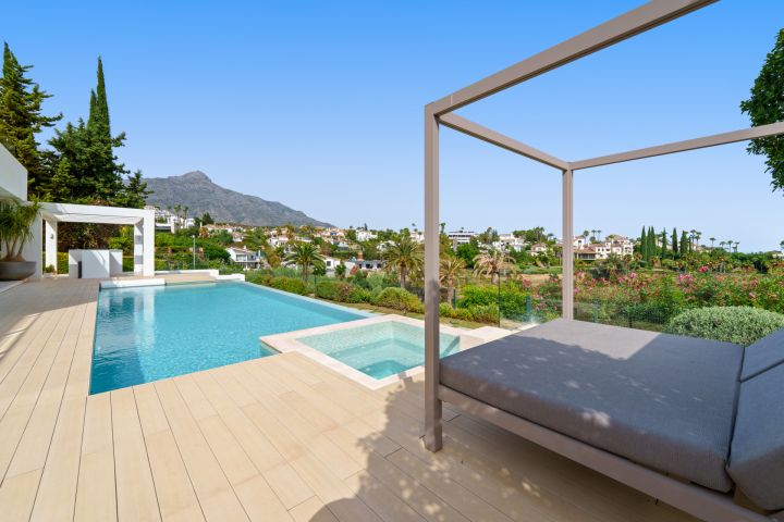 Leo 21B - Modern Frontline Golf Villa in Prime Location