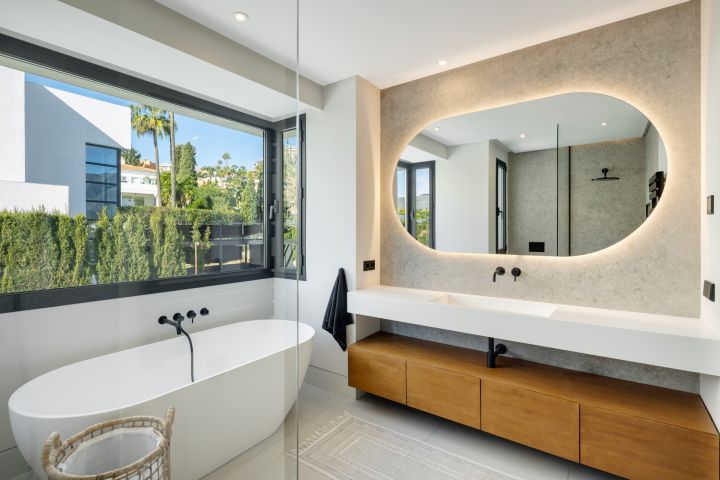 Cerquilla 54B - Exclusive Premium Property with Modern Charm