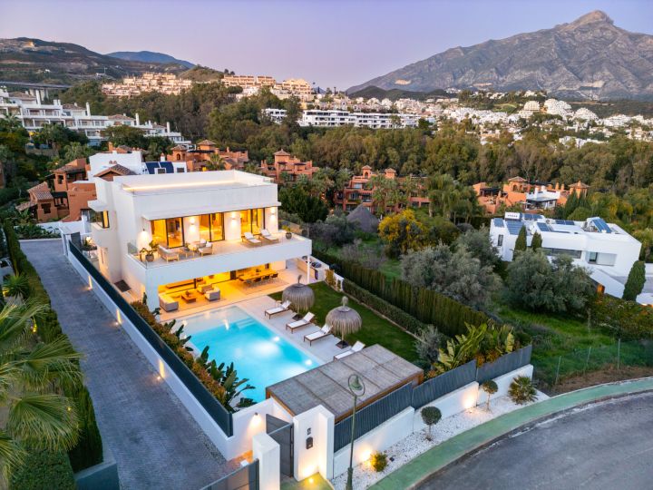 Cerquilla 54B - Exclusive Premium Property with Modern Charm