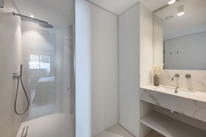 Spectacular villa in Cascada de Camojan - Exclusive Villa in a Gated Community in Cascada de Camojan