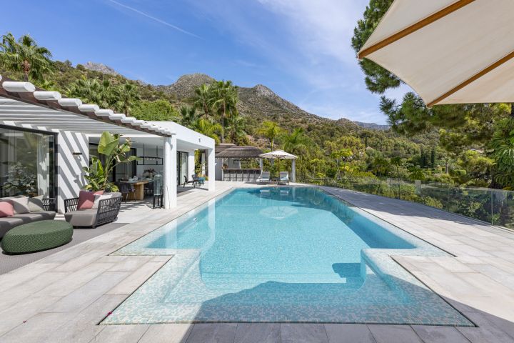 Spectacular villa in Cascada de Camojan - Exclusive Villa in a Gated Community in Cascada de Camojan