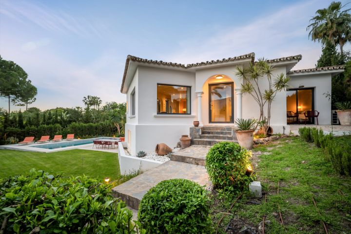 Villa Madrisa - Villa contemporánea a pocos pasos del campo de golf