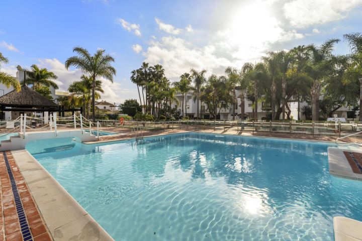 Drago 2-2 - Apartment with Sea Views in Puente Romano