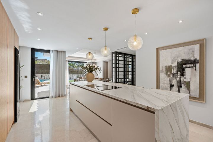 Perla Verde - Elegante villa en Atalaya de Rio Verde