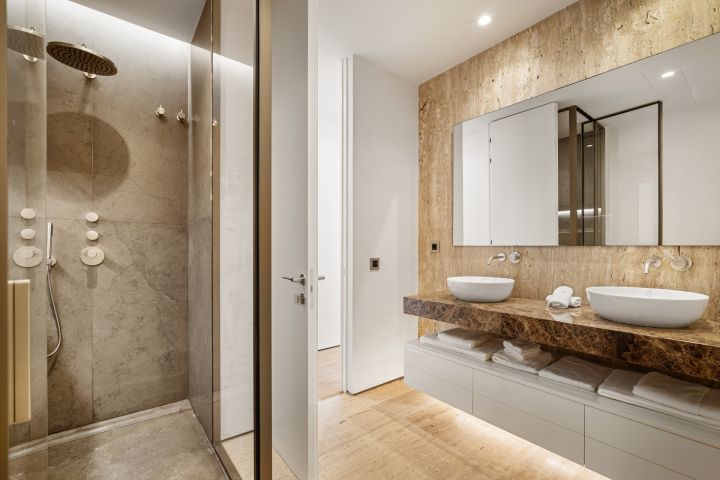 Epic 18 - Select Elegant Property with Andalusian Charm