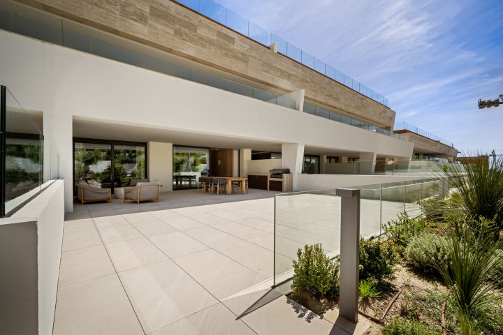 Epic 21 - Modern Home in a Gated Community