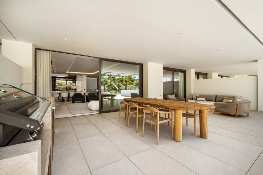 Epic 21 - Modern Home in a Gated Community