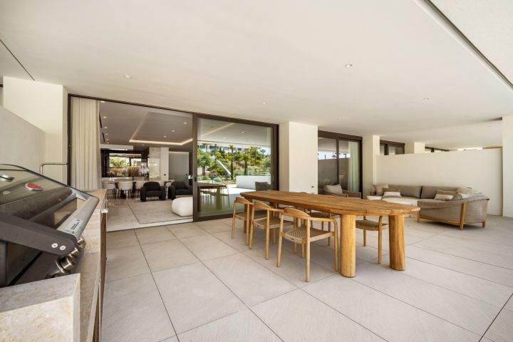 Epic 21 - Modern Home in a Gated Community
