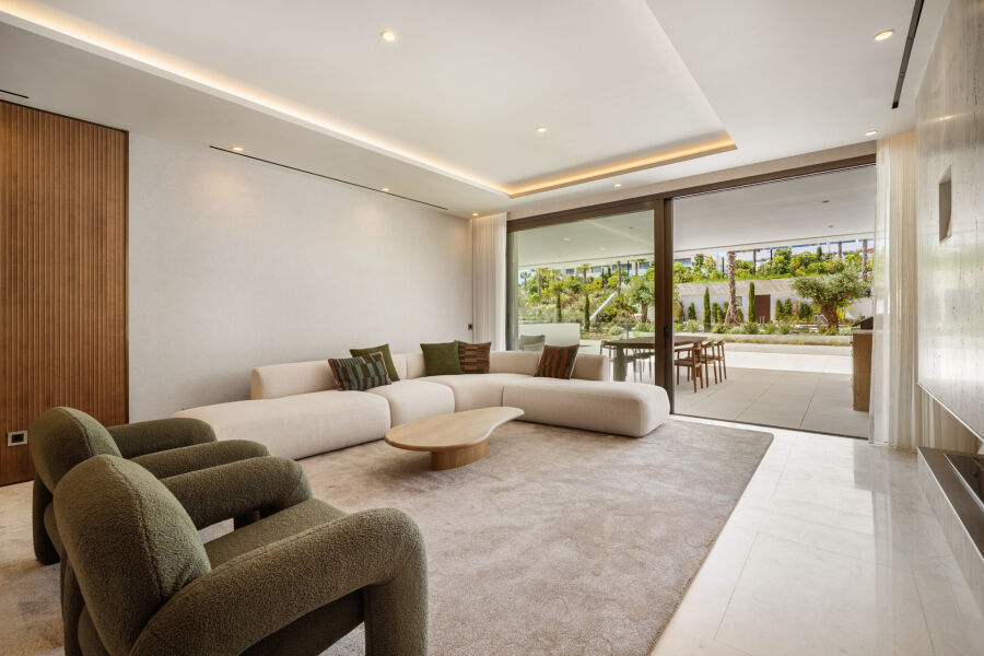 Epic 21 - Modern Home in a Gated Community