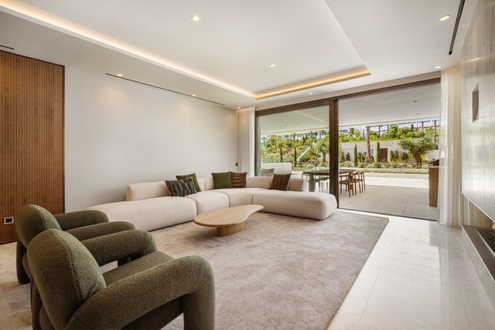 Epic 21 - Modern Home in a Gated Community