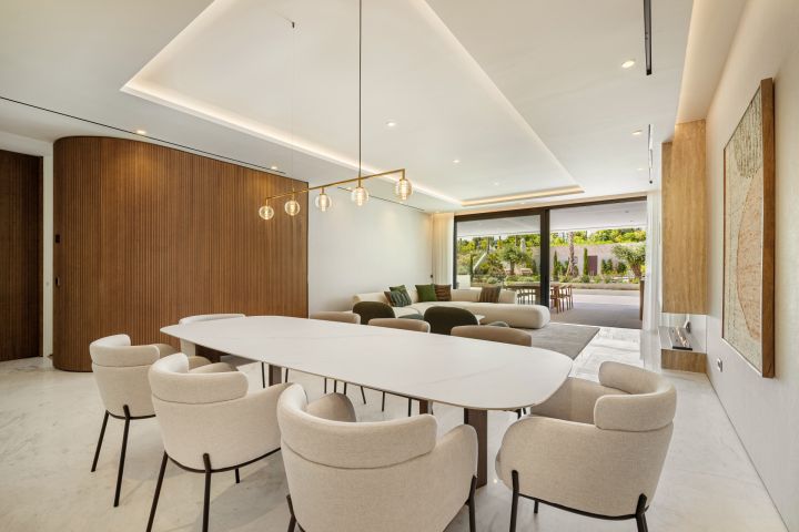 Epic 21 - Modern Home in a Gated Community