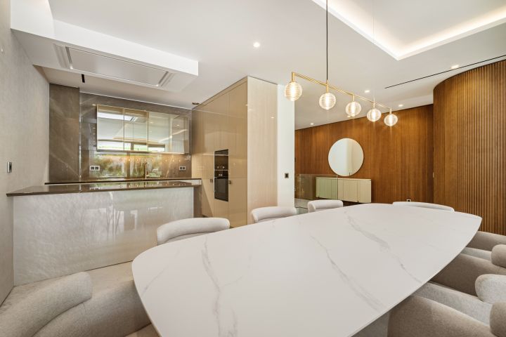 Epic 21 - Modern Home in a Gated Community