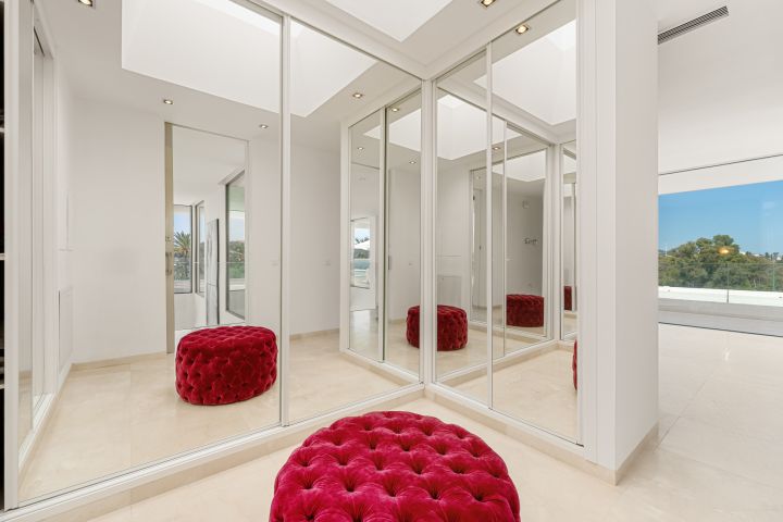 Cerquilla 59 - Modern Villa with Prime Location