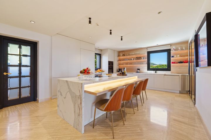 Monte Paraiso PH - Duplex Penthouse in a Prime Location