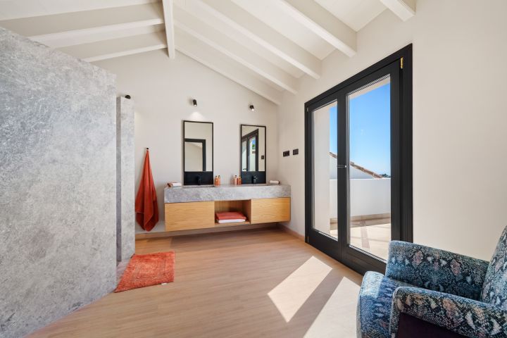 Monte Paraiso PH - Duplex Penthouse in a Prime Location