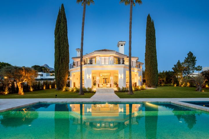 Villa Karina - Refined fusion of elegance and an exceptional location