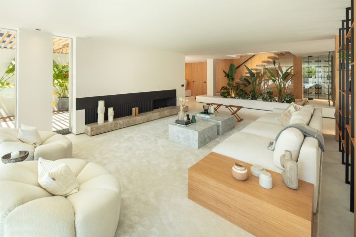 Auriga 1 - Fascinating Villa in the Golf Valley